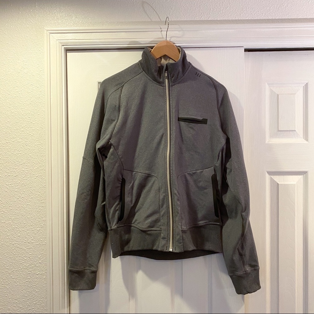 Lululemon Perfromance ZIP Up Jacket - Small